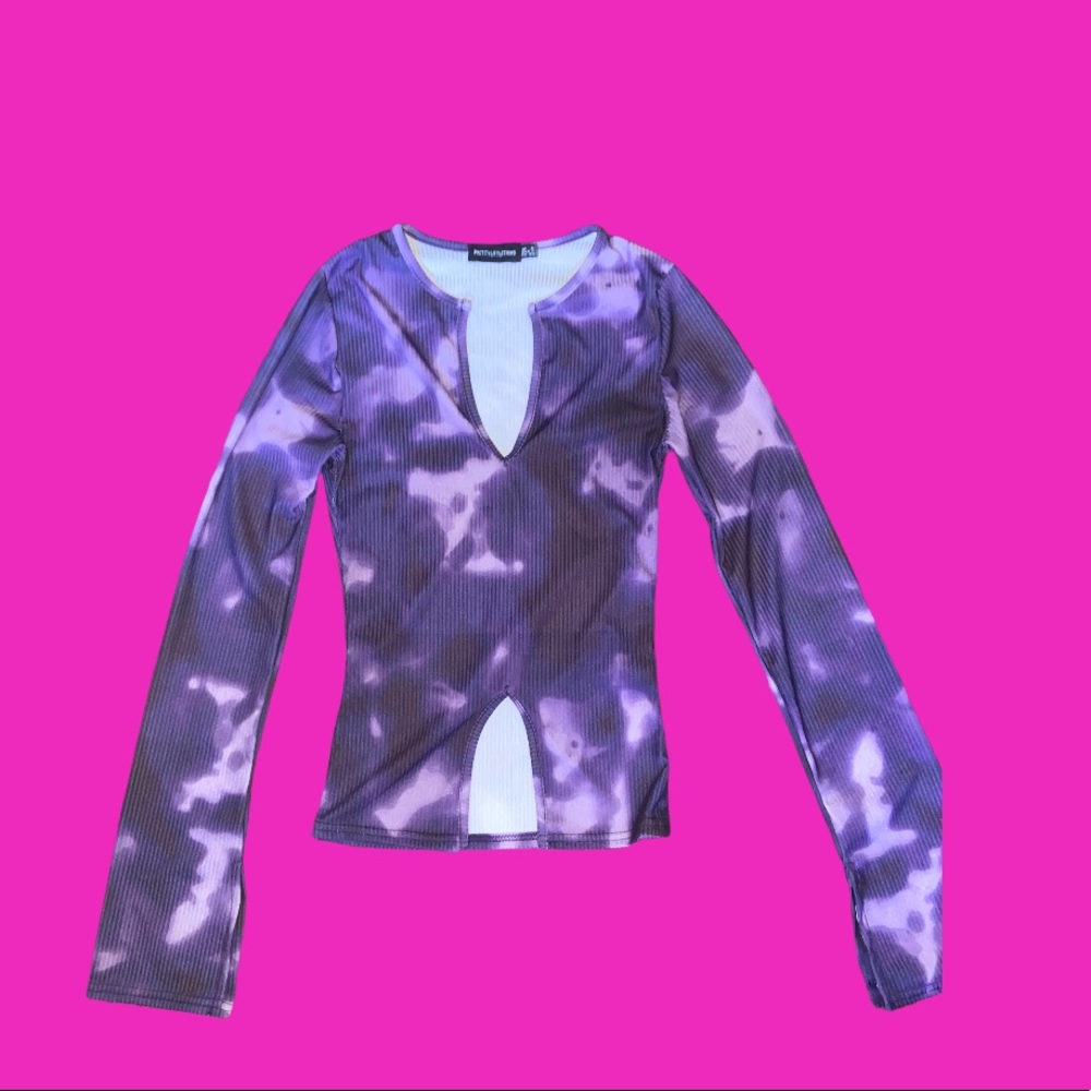 BRAND NEW SPLIT HEM TOP